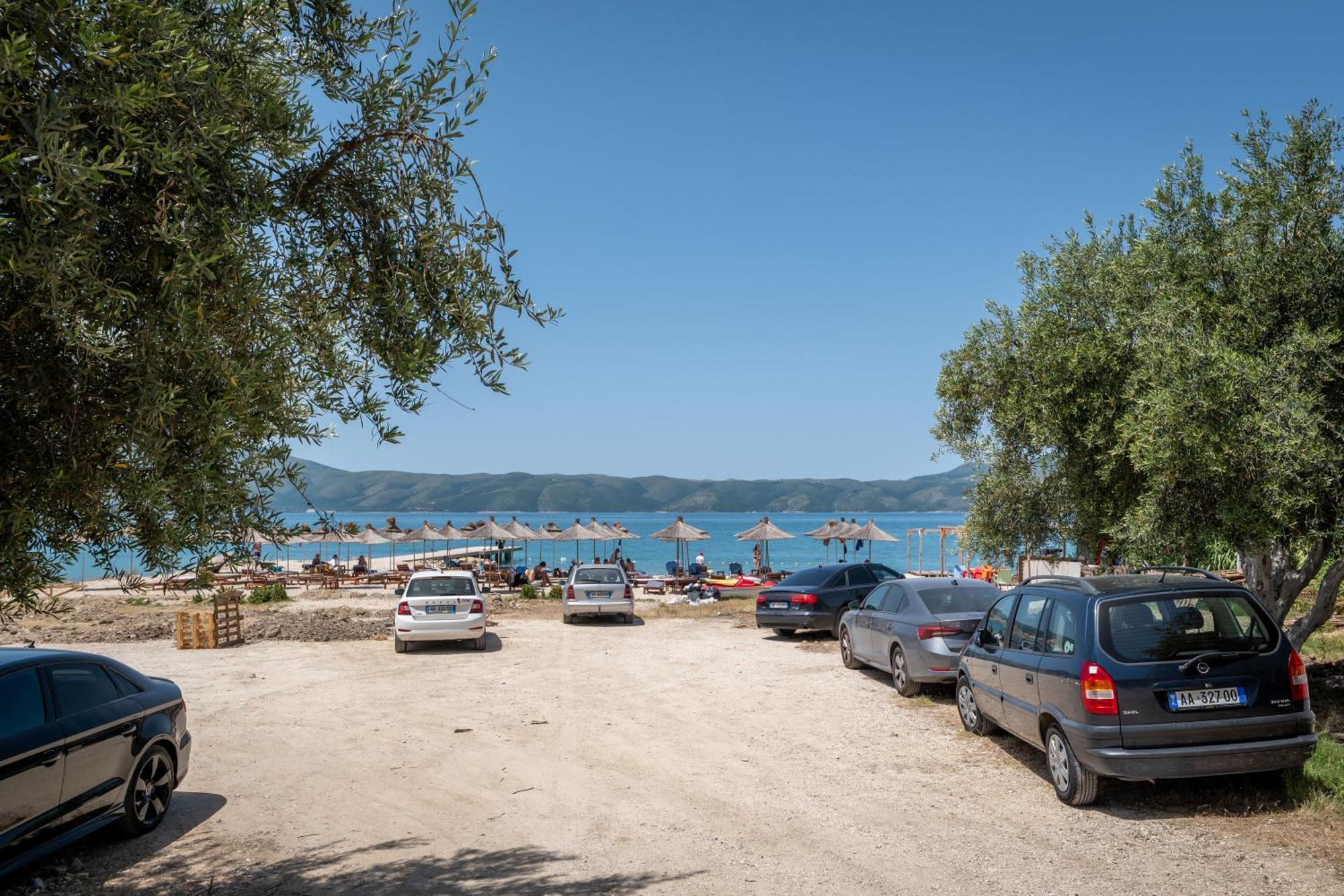 Hotel Nika Radhimë Zewnętrze zdjęcie