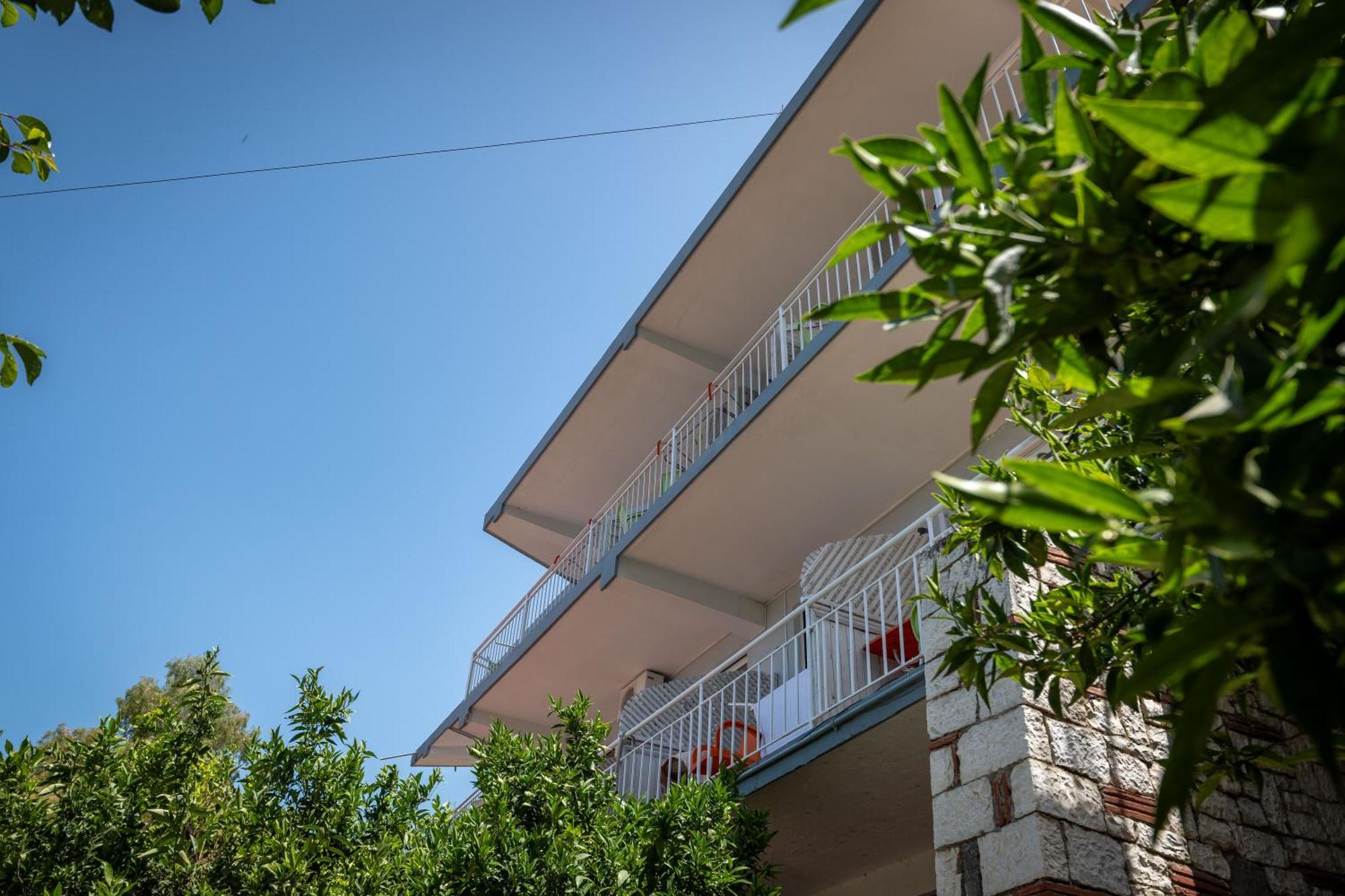 Hotel Nika Radhimë Zewnętrze zdjęcie