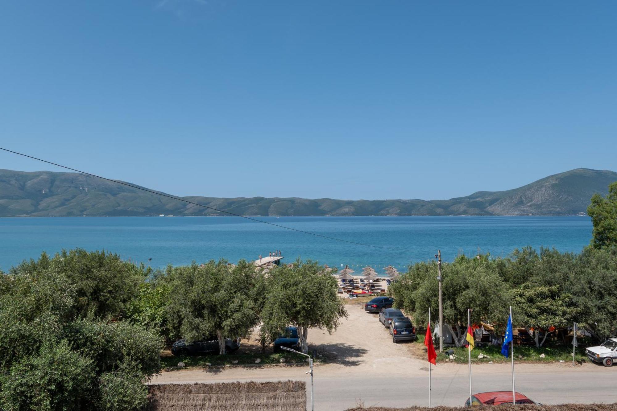 Hotel Nika Radhimë Zewnętrze zdjęcie