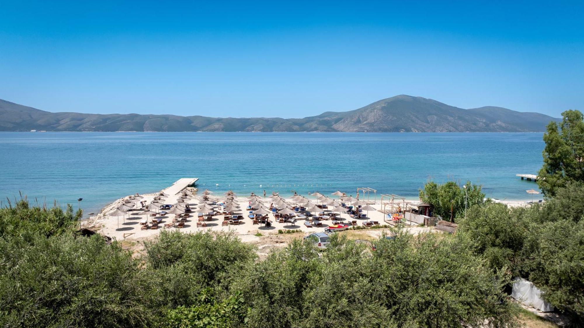 Hotel Nika Radhimë Zewnętrze zdjęcie