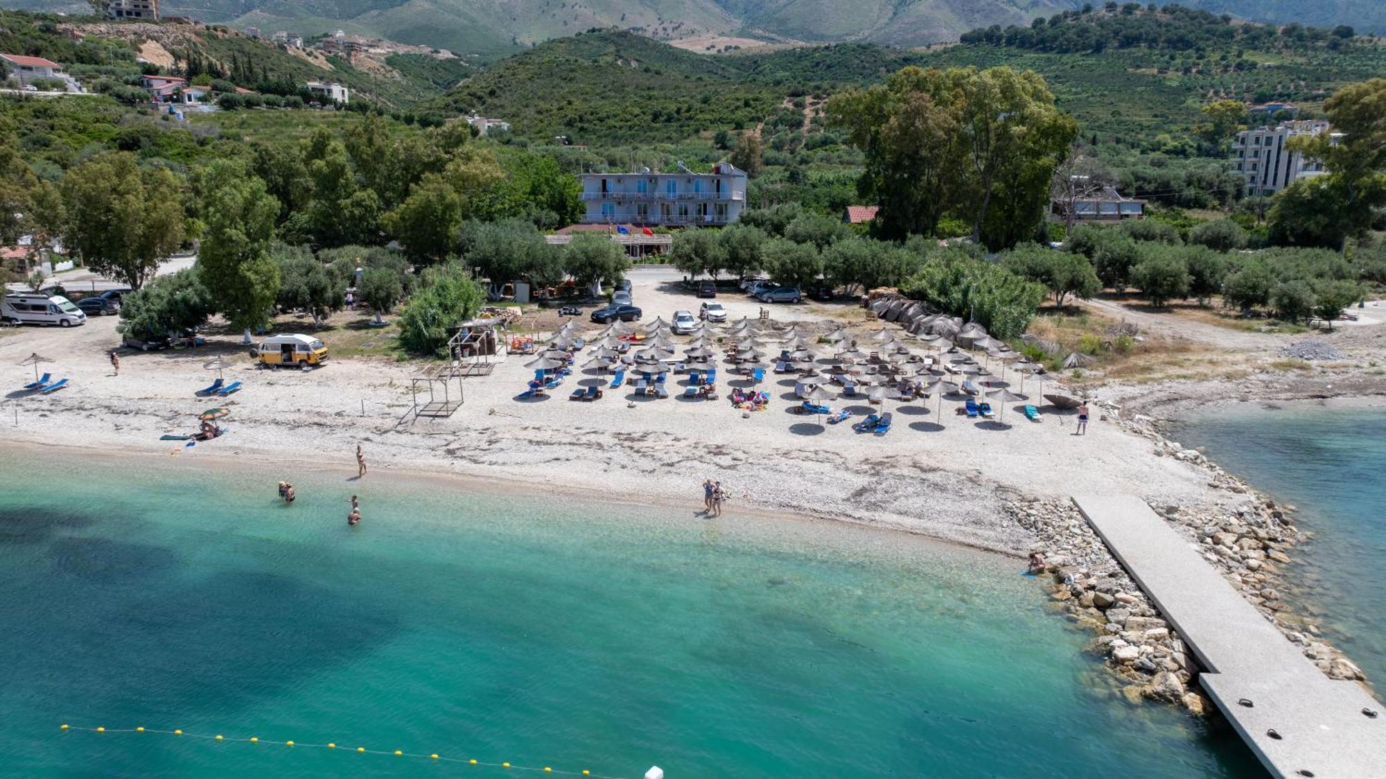 Hotel Nika Radhimë Zewnętrze zdjęcie